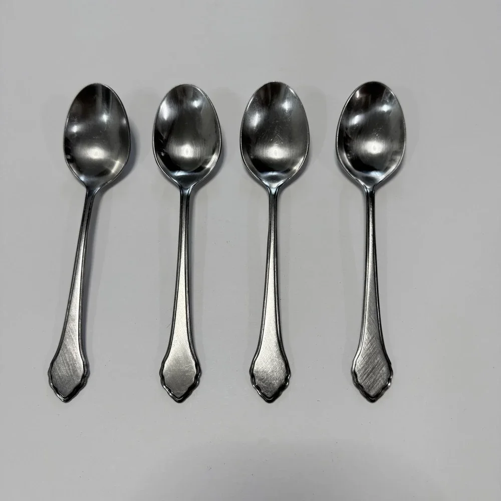 Oneida WM Summer Most Autumn Glow Soup Spoons Set Of 4 Replacements